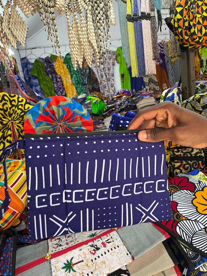Mini pochette en pagne 